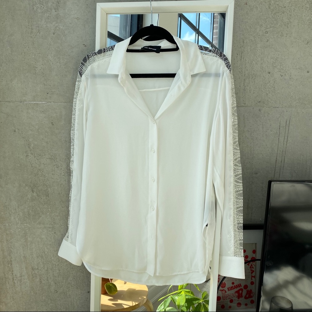 The Kooples lace dress shirt 🕊